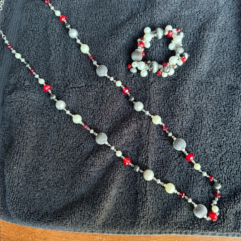Premier Designs, Red, Silver, Pearl Beaded Jewelry Set